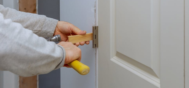 fiberglass entry door repair in El Segundo